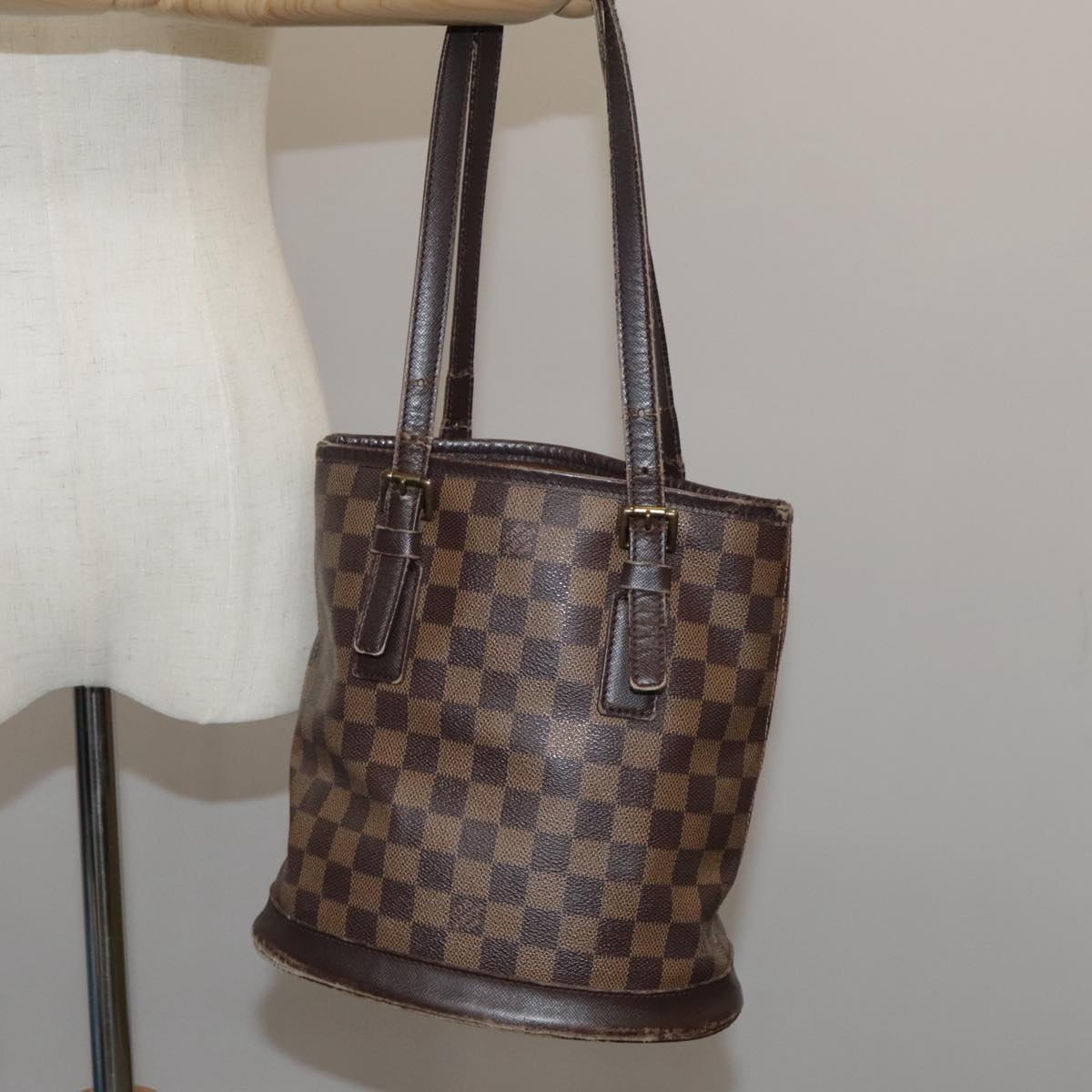 LOUIS VUITTON Damier Ebene Marais Shoulder Bag N42240 LV 108000