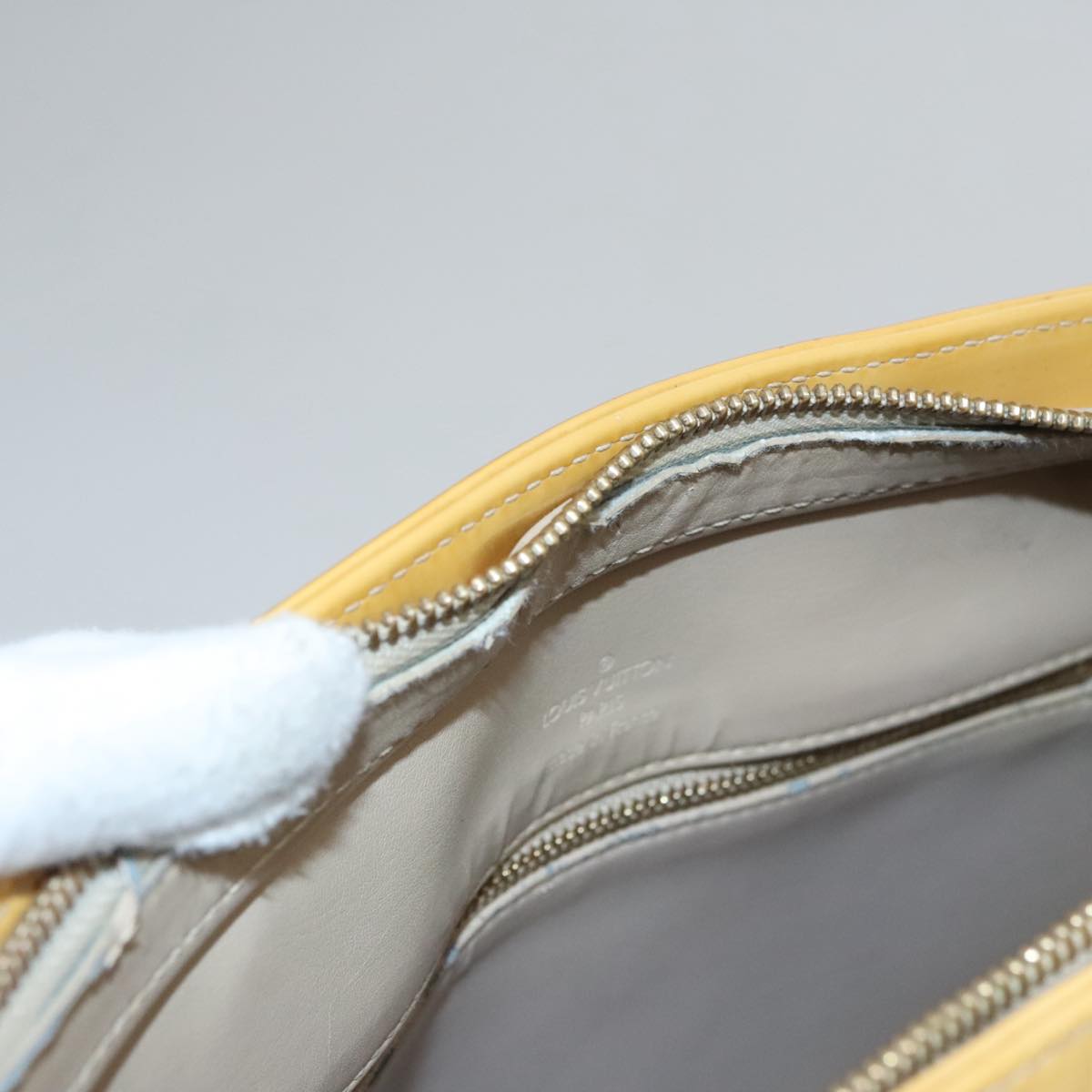 LOUIS VUITTON Monogram Vernis Houston Hand Bag Beige M91004 LV 108406