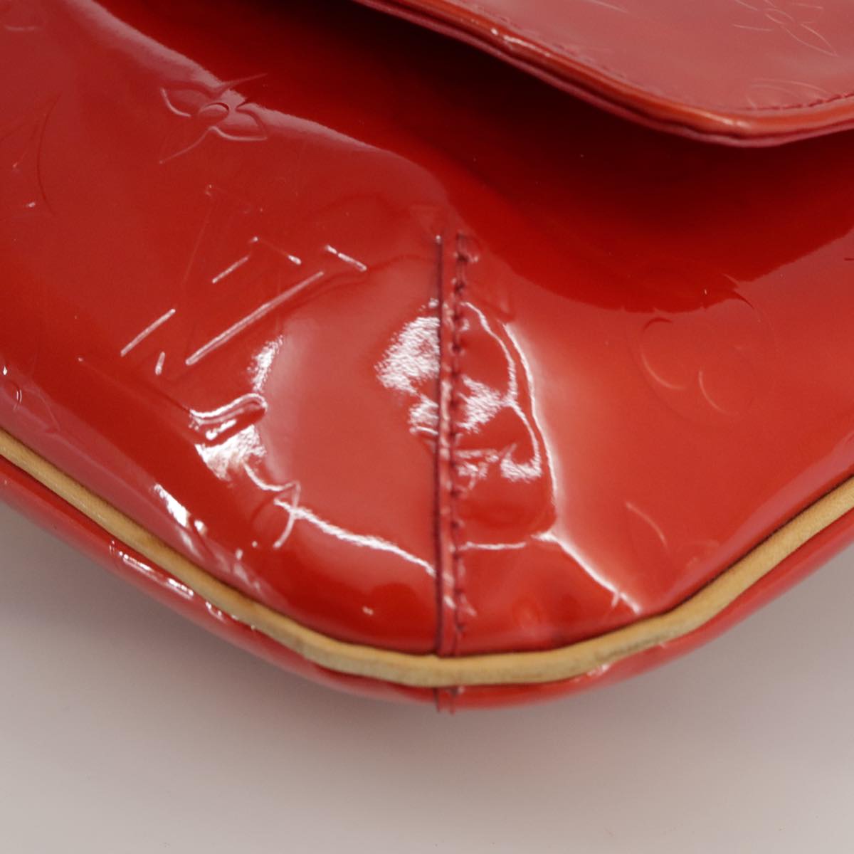 LOUIS VUITTON Monogram Vernis Thompson Street Bag Red M91094 LV 108407
