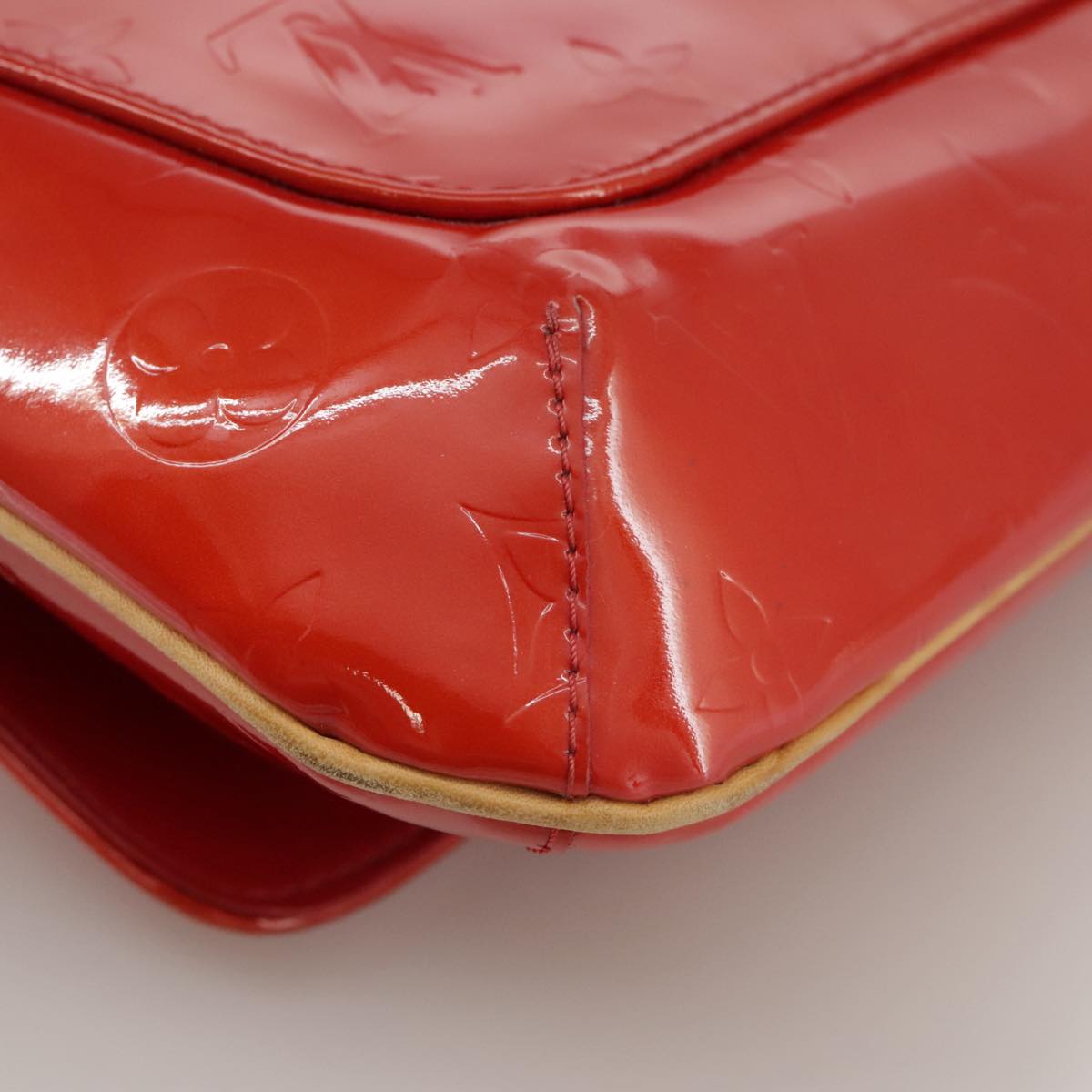 LOUIS VUITTON Monogram Vernis Thompson Street Bag Red M91094 LV 108407