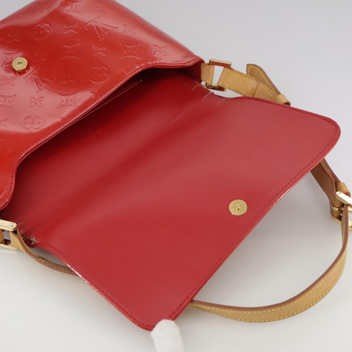 LOUIS VUITTON Monogram Vernis Thompson Street Bag Red M91094 LV 108407