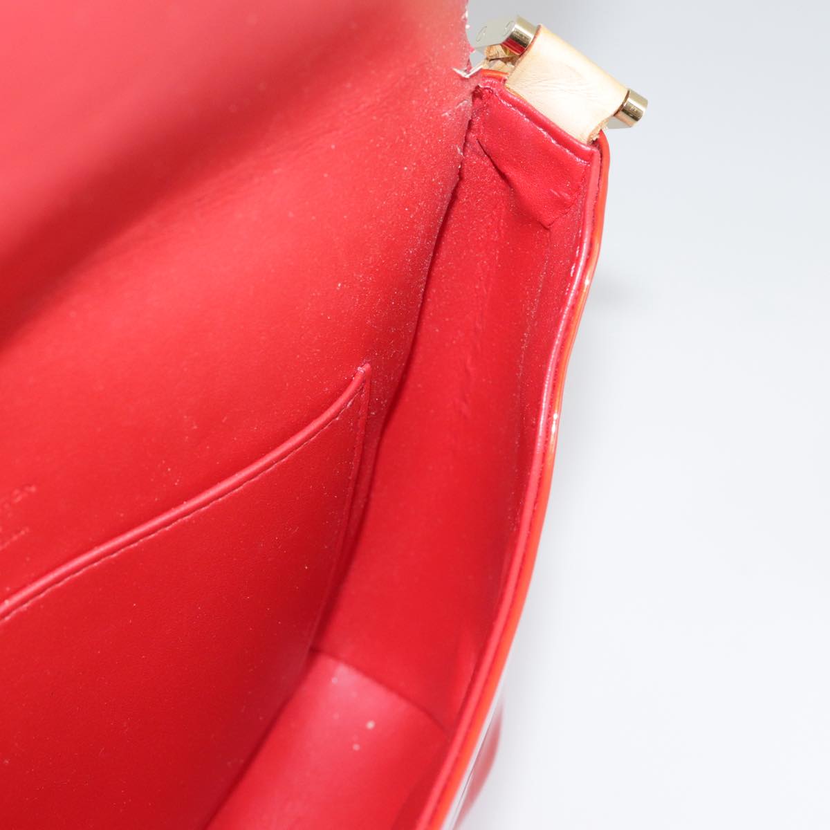 LOUIS VUITTON Monogram Vernis Thompson Street Bag Red M91094 LV 108407