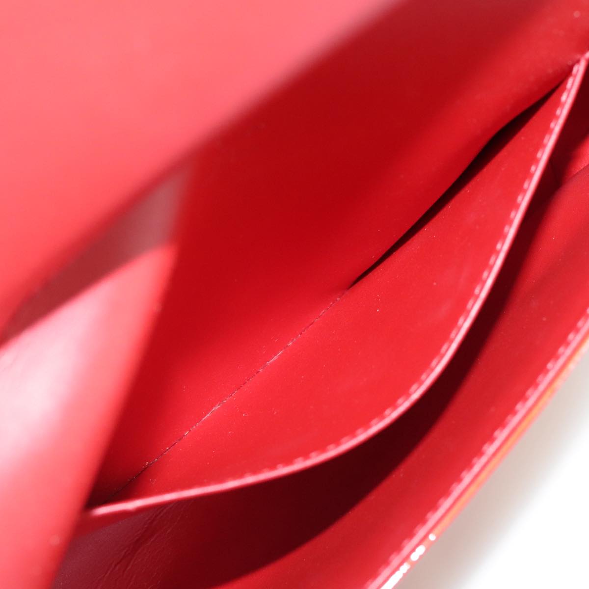LOUIS VUITTON Monogram Vernis Thompson Street Bag Red M91094 LV 108407