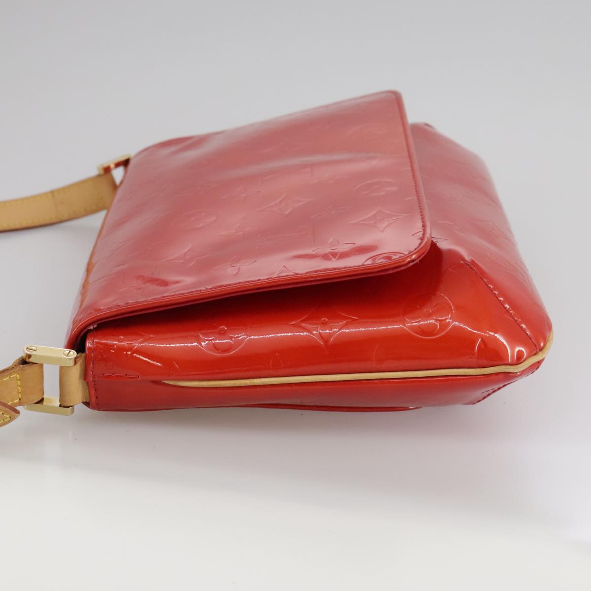 LOUIS VUITTON Monogram Vernis Thompson Street Bag Red M91094 LV 108407