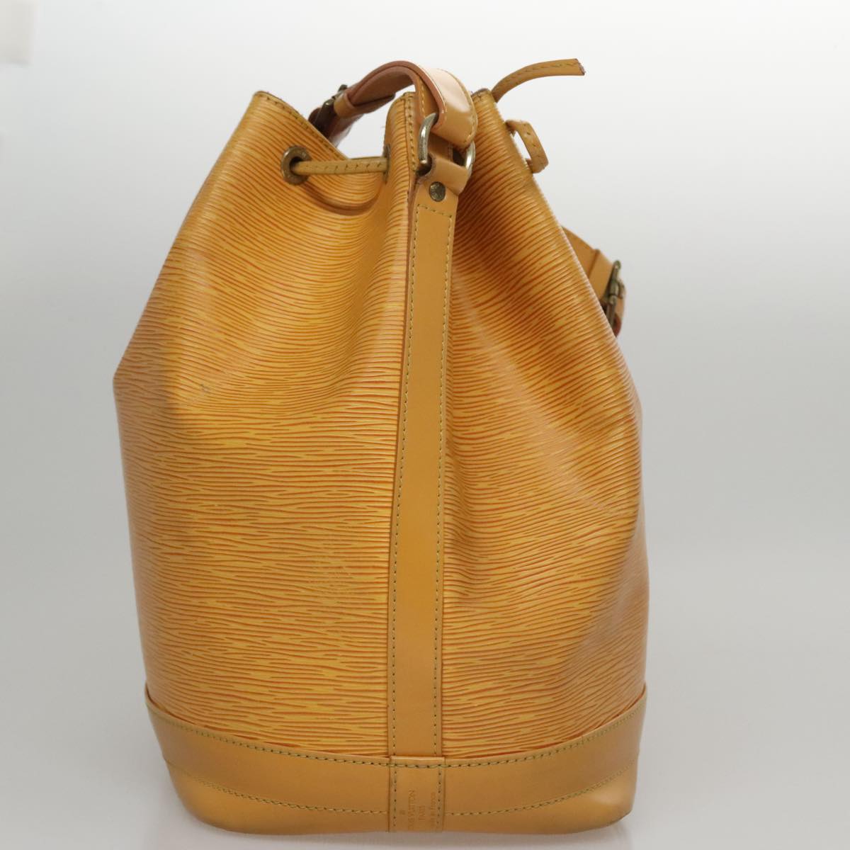 LOUIS VUITTON Epi Noe Shoulder Bag Tassili Yellow M44009 LV 108418