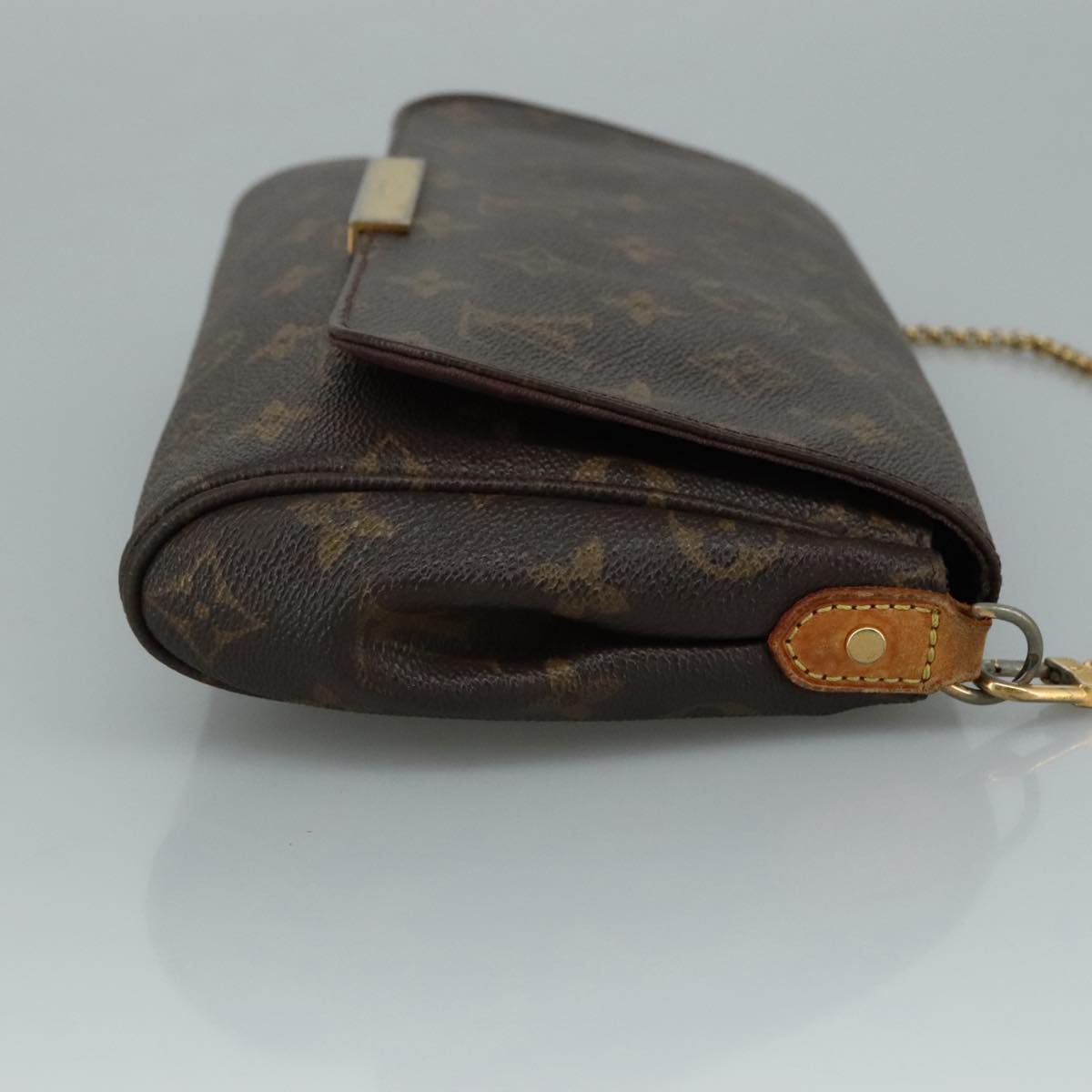 LOUIS VUITTON Monogram Favorit MM Shoulder Bag M40718 LV 108526