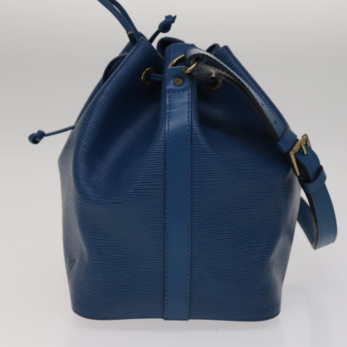 LOUIS VUITTON Epi Petit Noe Shoulder Bag Blue M44105 LV 108530