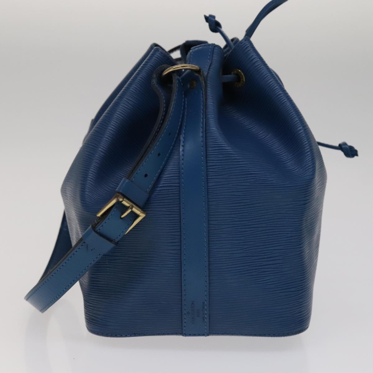 LOUIS VUITTON Epi Petit Noe Shoulder Bag Blue M44105 LV 108530