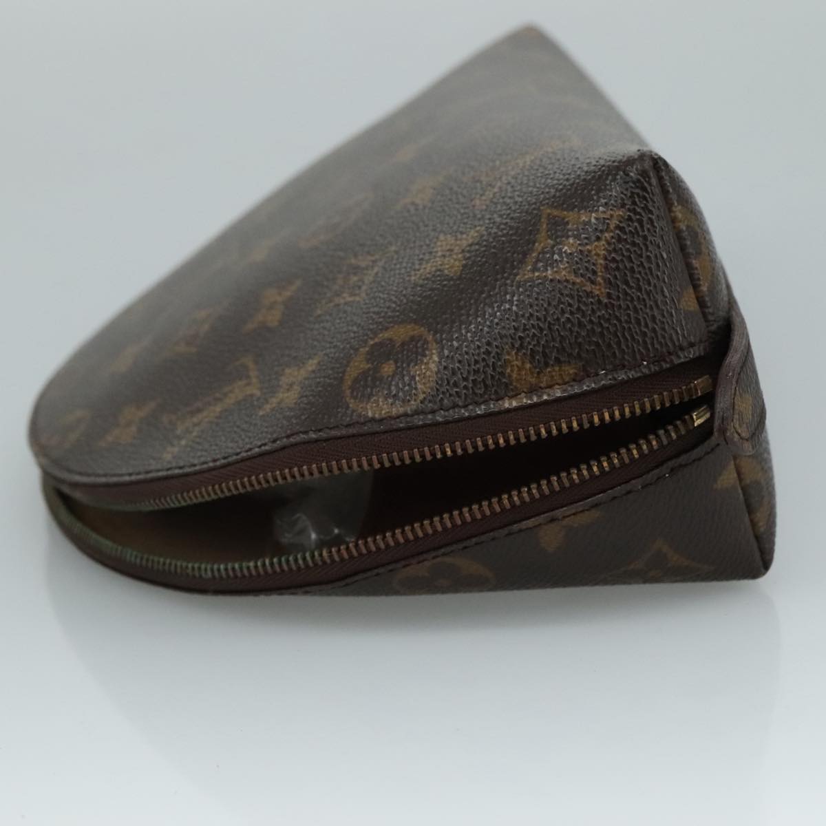 LOUIS VUITTON Monogram Trousse Demi Ronde Cosmetic Pouch M47520 LV 108556