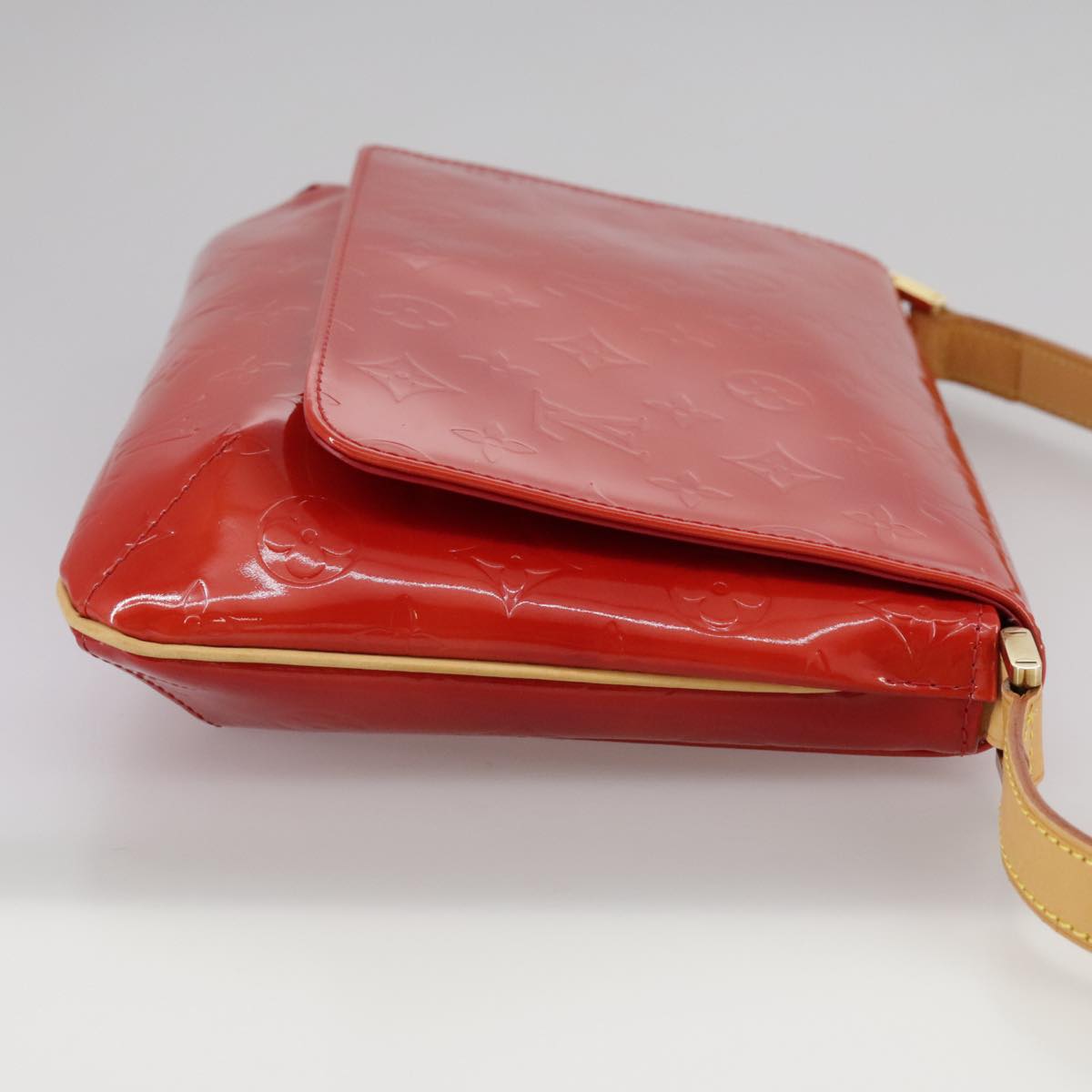 LOUIS VUITTON Monogram Vernis Thompson Street Bag Red M91094 LV 108640
