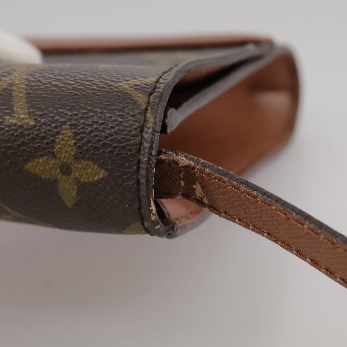 LOUIS VUITTON Monogram Bordeaux 24 Shoulder Bag M51798 LV 108657