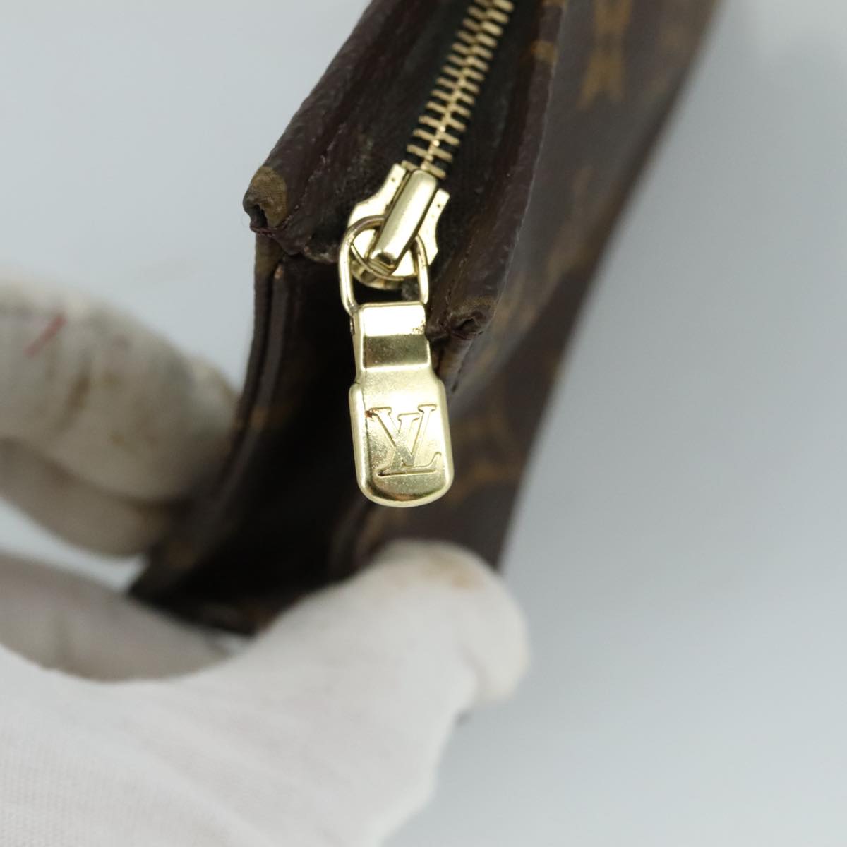 LOUIS VUITTON Monogram Poche Toilette 15 Pouch M47546 LV 108714