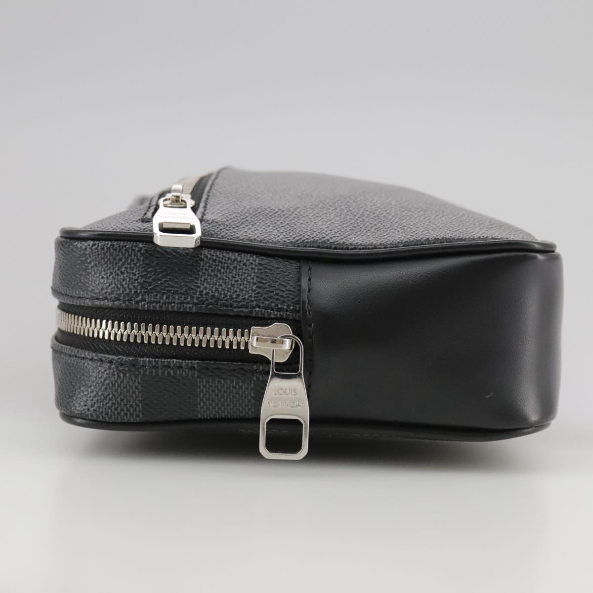 LOUIS VUITTON Damier Graphite Pochette Casai Clutch Bag N41664 LV 108767
