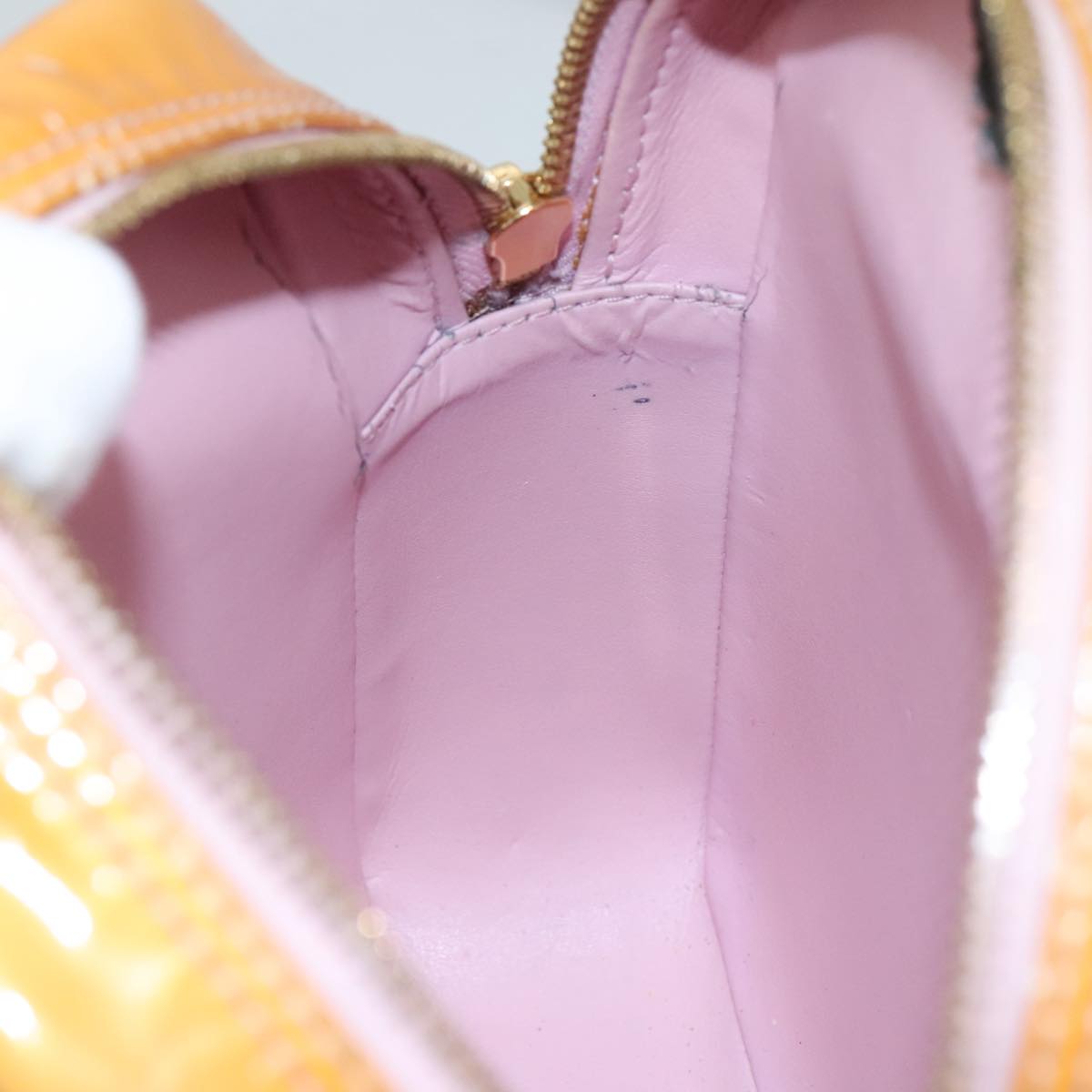 LOUIS VUITTON Monogram Vernis Wooster Bag Marshmallow Pink M91037 108864