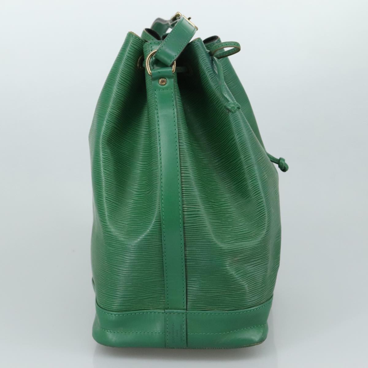 LOUIS VUITTON Epi Noe Shoulder Bag Green M44004 LV 109022