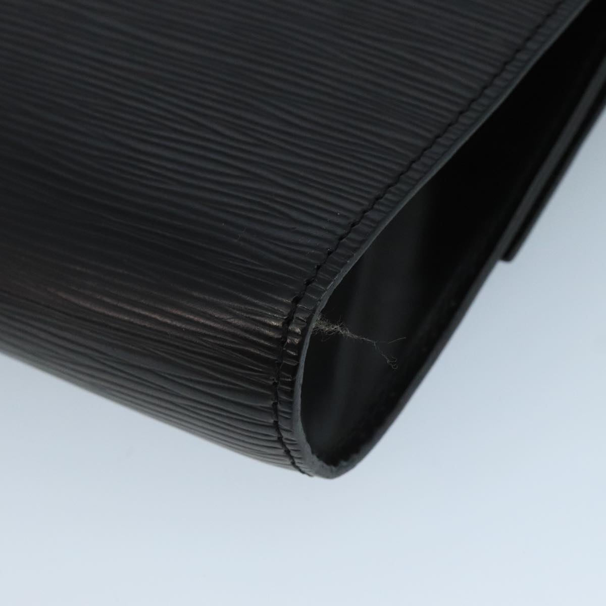 LOUIS VUITTON Epi Chaillot Clutch Bag Black M52542 LV 109184