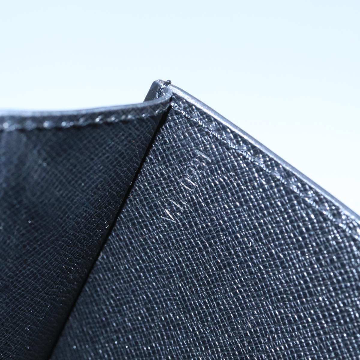 LOUIS VUITTON Epi Chaillot Clutch Bag Black M52542 LV 109184
