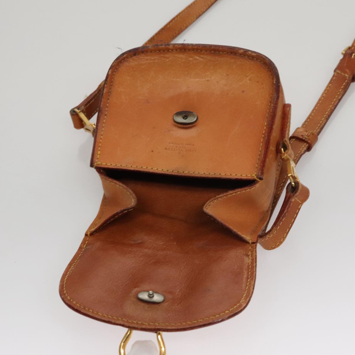 LOUIS VUITTON Nomad Bebe Saint Cloud Shoulder Bag Leather Beige LV 109371