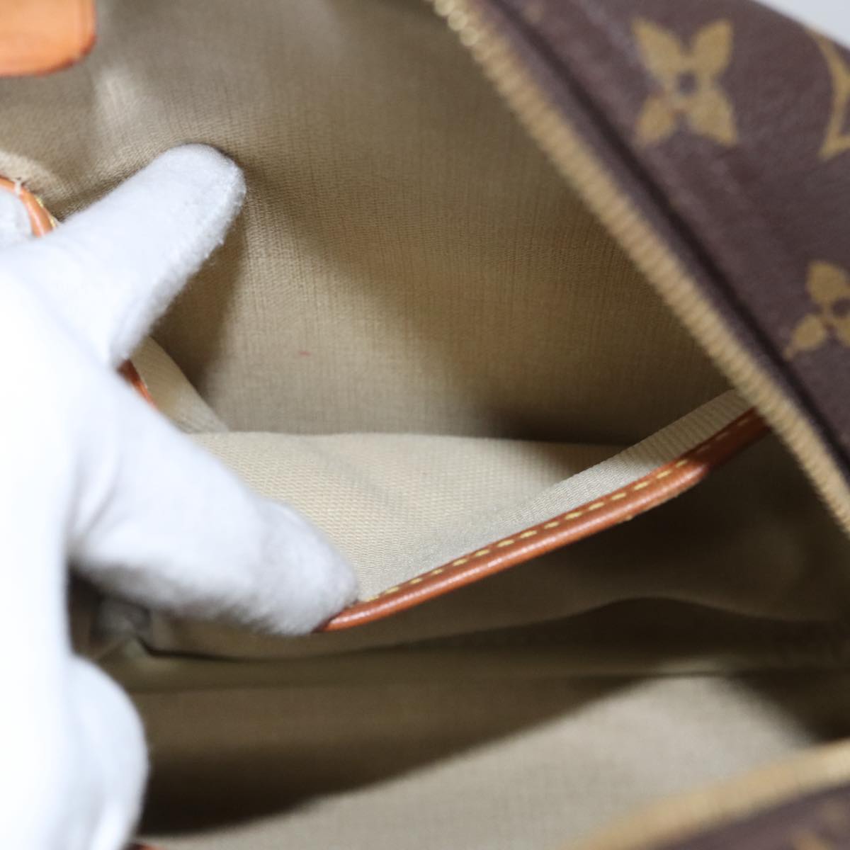 LOUIS VUITTON Monogram Deauville Hand Bag M47270 LV 109470