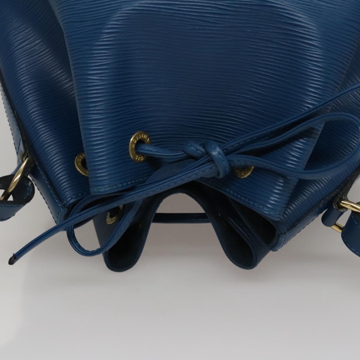 LOUIS VUITTON Epi Petit Noe Shoulder Bag Blue M44105 LV 109483