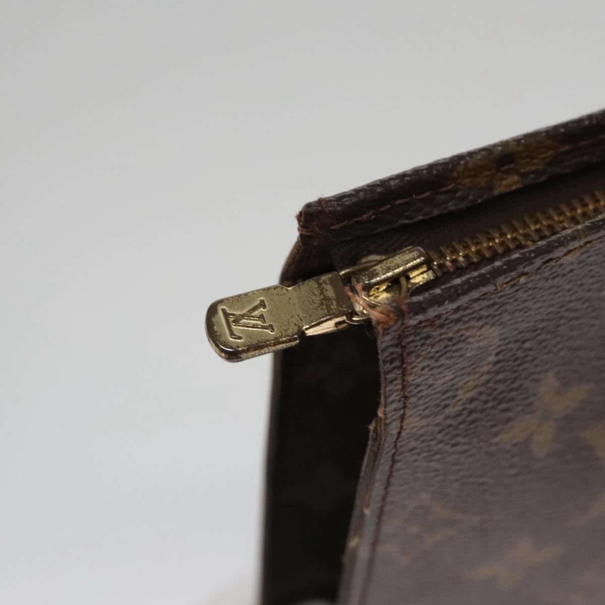 LOUIS VUITTON Monogram Poche Toilette 26 Pouch M47542 LV 109615