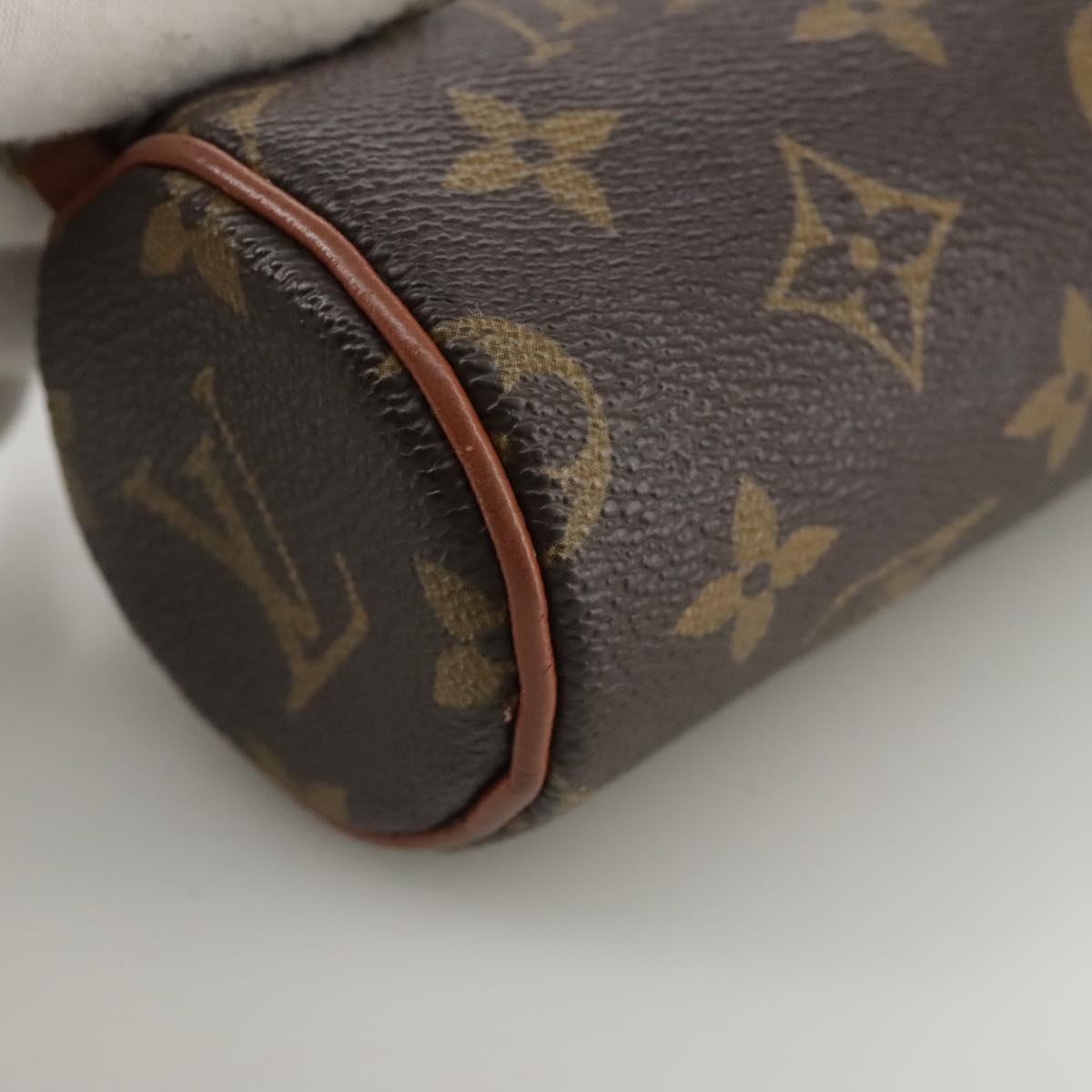 LOUIS VUITTON Monogram Papillon Pouch LV 109656