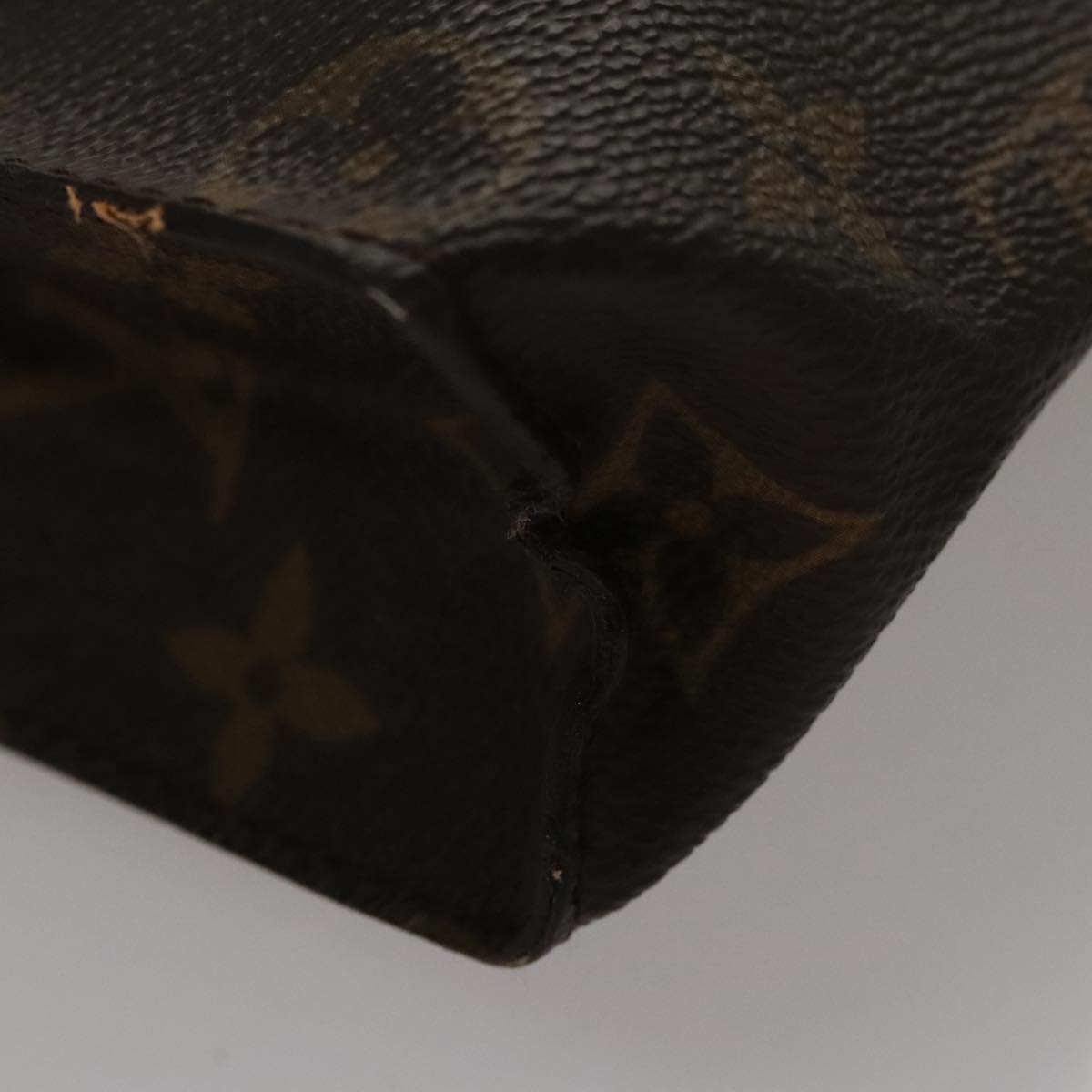 LOUIS VUITTON Monogram Poche Toilette 26 Pouch M47542 LV 109743