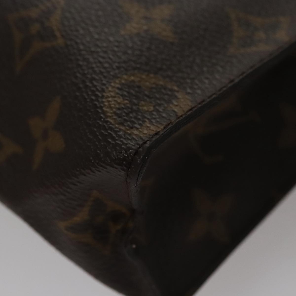LOUIS VUITTON Monogram Poche Toilette 26 Pouch M47542 LV 109743