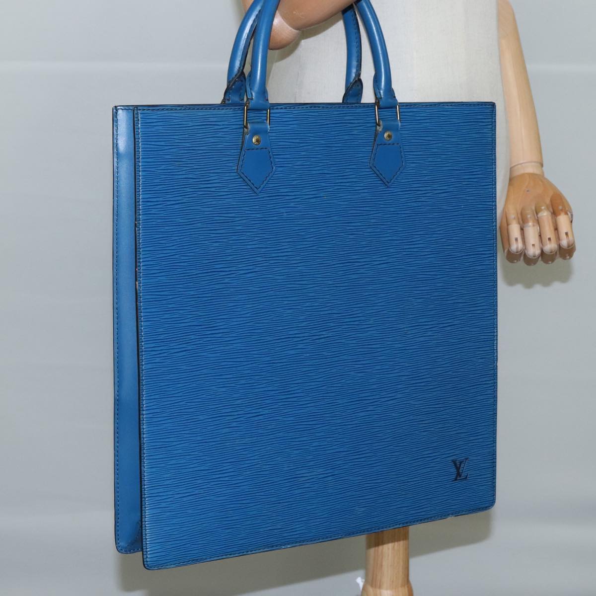 LOUIS VUITTON Epi Sac Plat Hand Bag Blue M52075 LV 109767