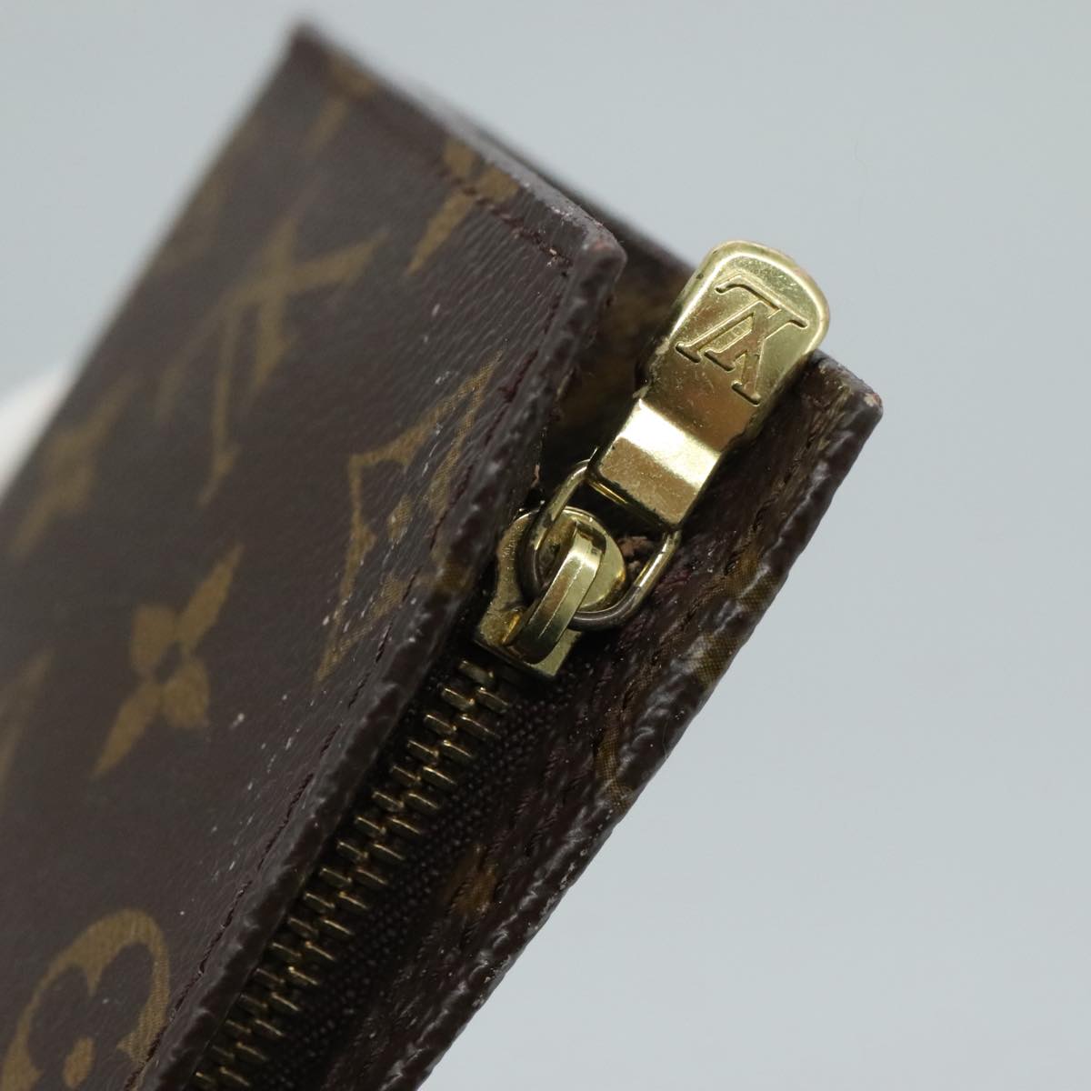 LOUIS VUITTON Monogram Bucket GM Pouch Accessory Pouch LV 109787