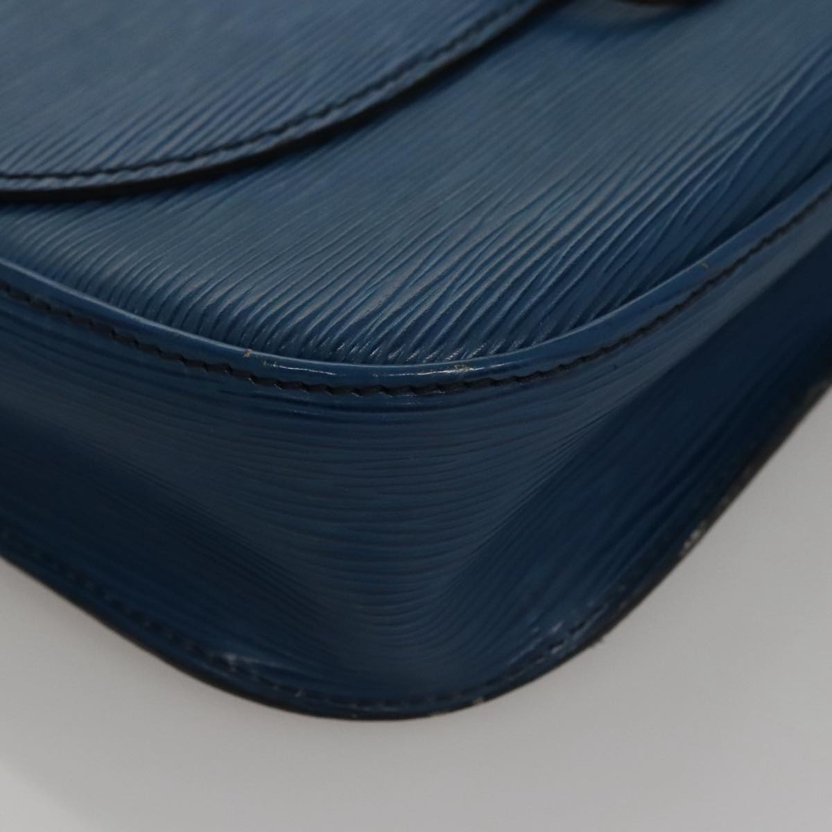 LOUIS VUITTON Epi Saint Cloud GM Shoulder Bag Toledo Blue M52195 LV 109847