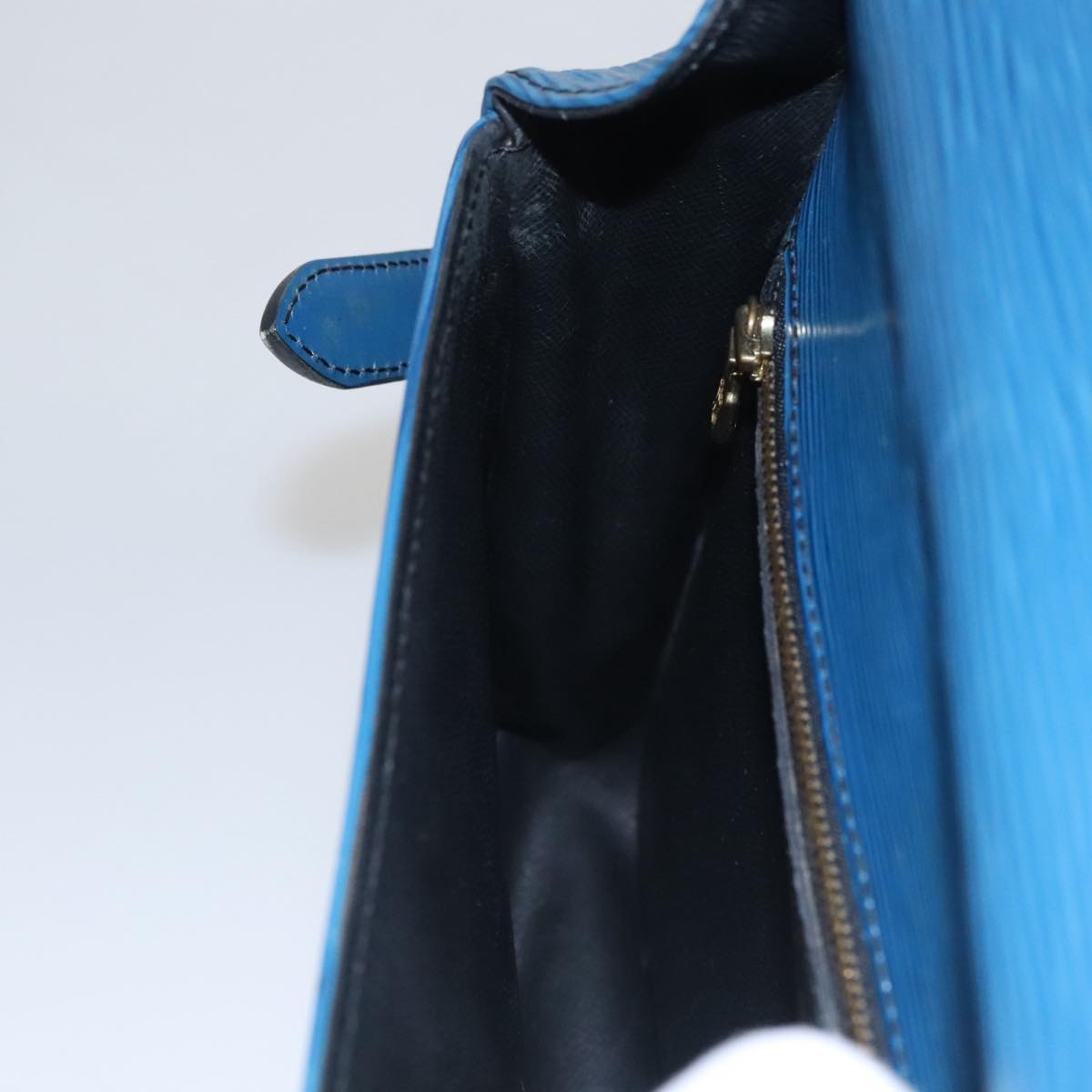 LOUIS VUITTON Epi Saint Cloud GM Shoulder Bag Toledo Blue M52195 LV 109847