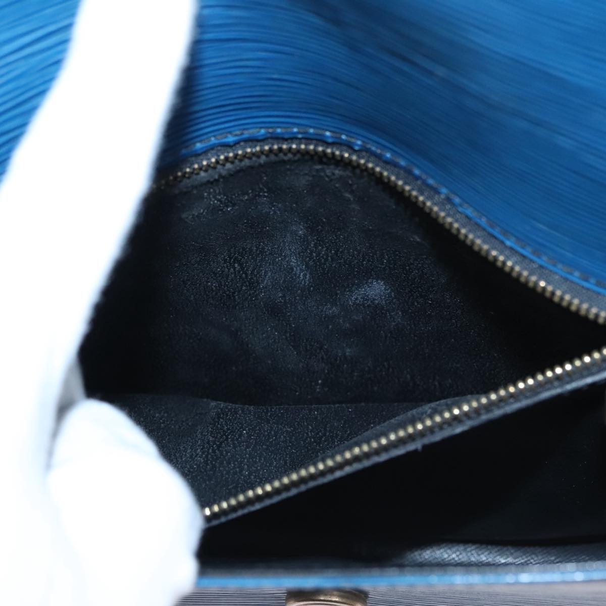LOUIS VUITTON Epi Saint Cloud GM Shoulder Bag Toledo Blue M52195 LV 109847