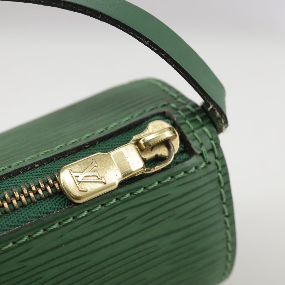 LOUIS VUITTON Epi Soufflot Pouch Green LV 109868