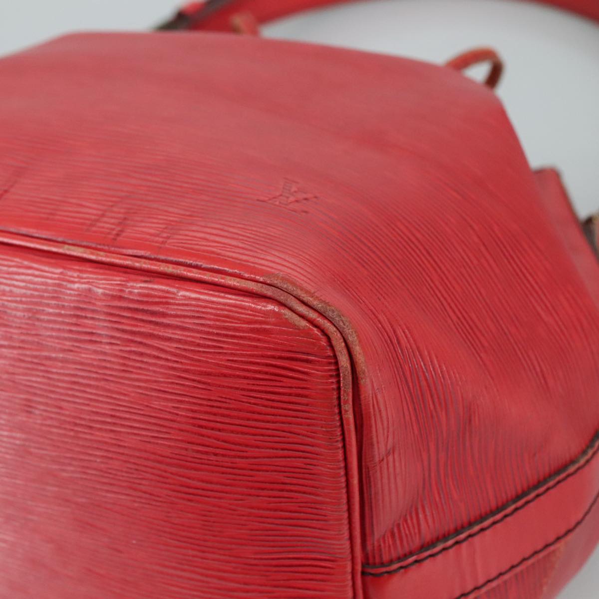 LOUIS VUITTON Epi Petit Noe Shoulder Bag Red M44107 LV 109889