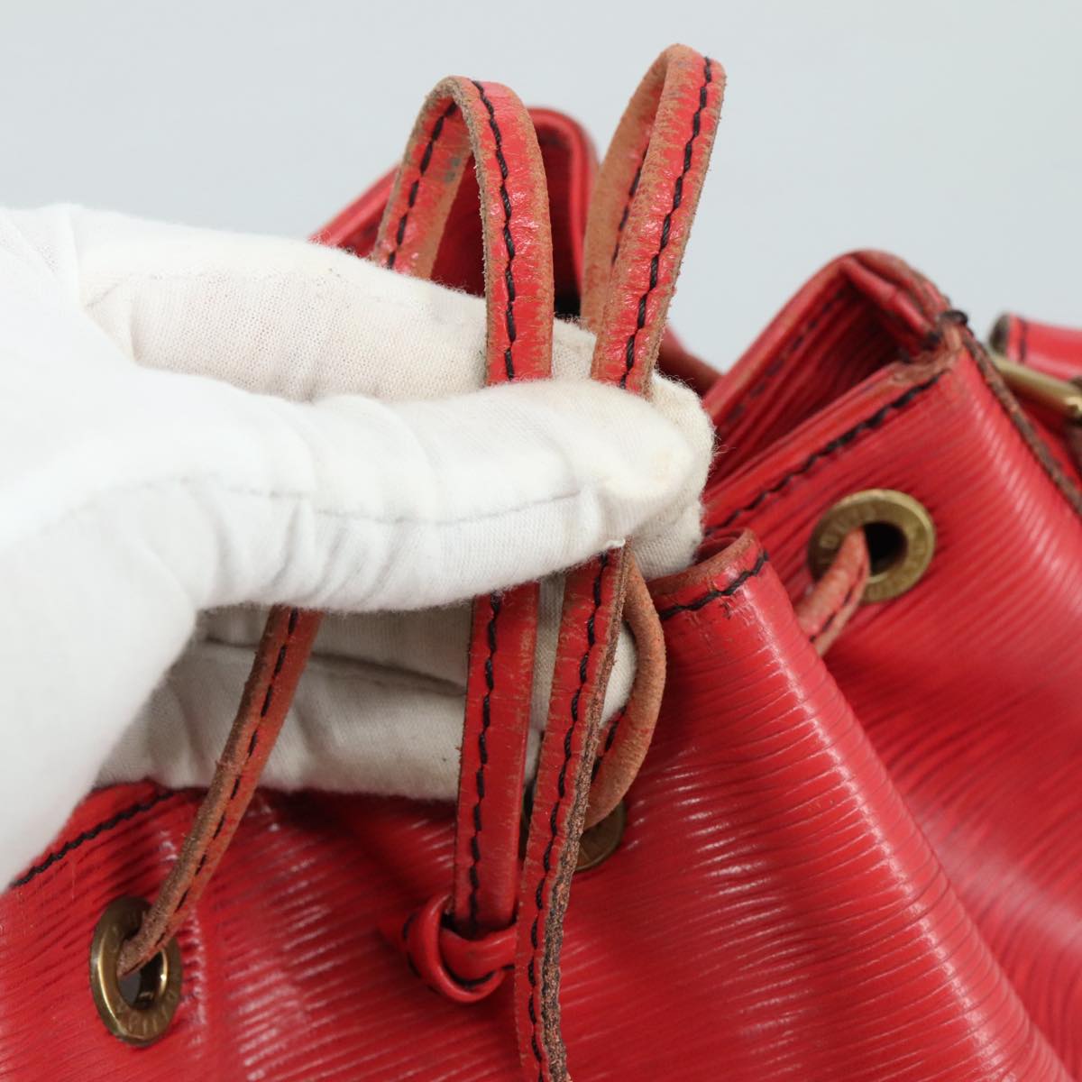 LOUIS VUITTON Epi Petit Noe Shoulder Bag Red M44107 LV 109889