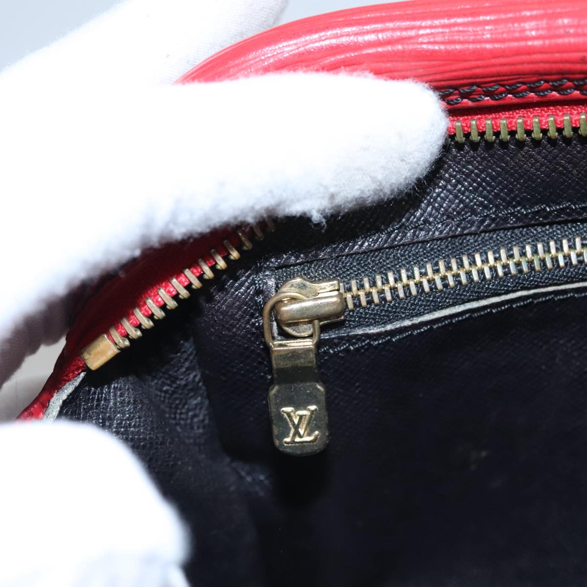LOUIS VUITTON Epi Trocadero 23 Shoulder Bag Red M52307 LV 109939