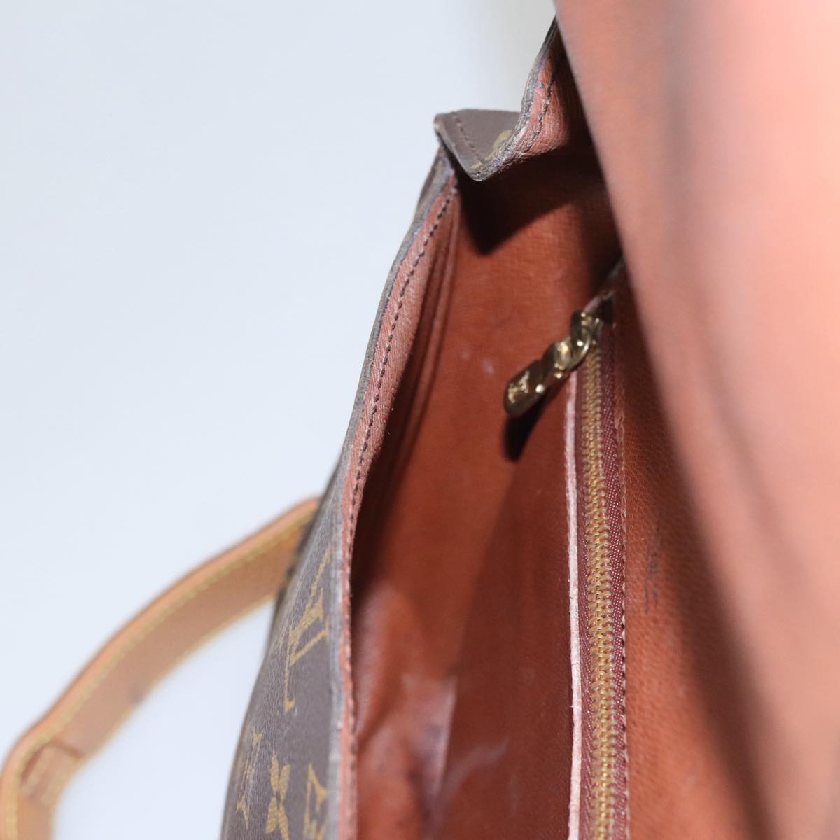 LOUIS VUITTON Monogram Saint Cloud GM Shoulder Bag M51242 LV 109955