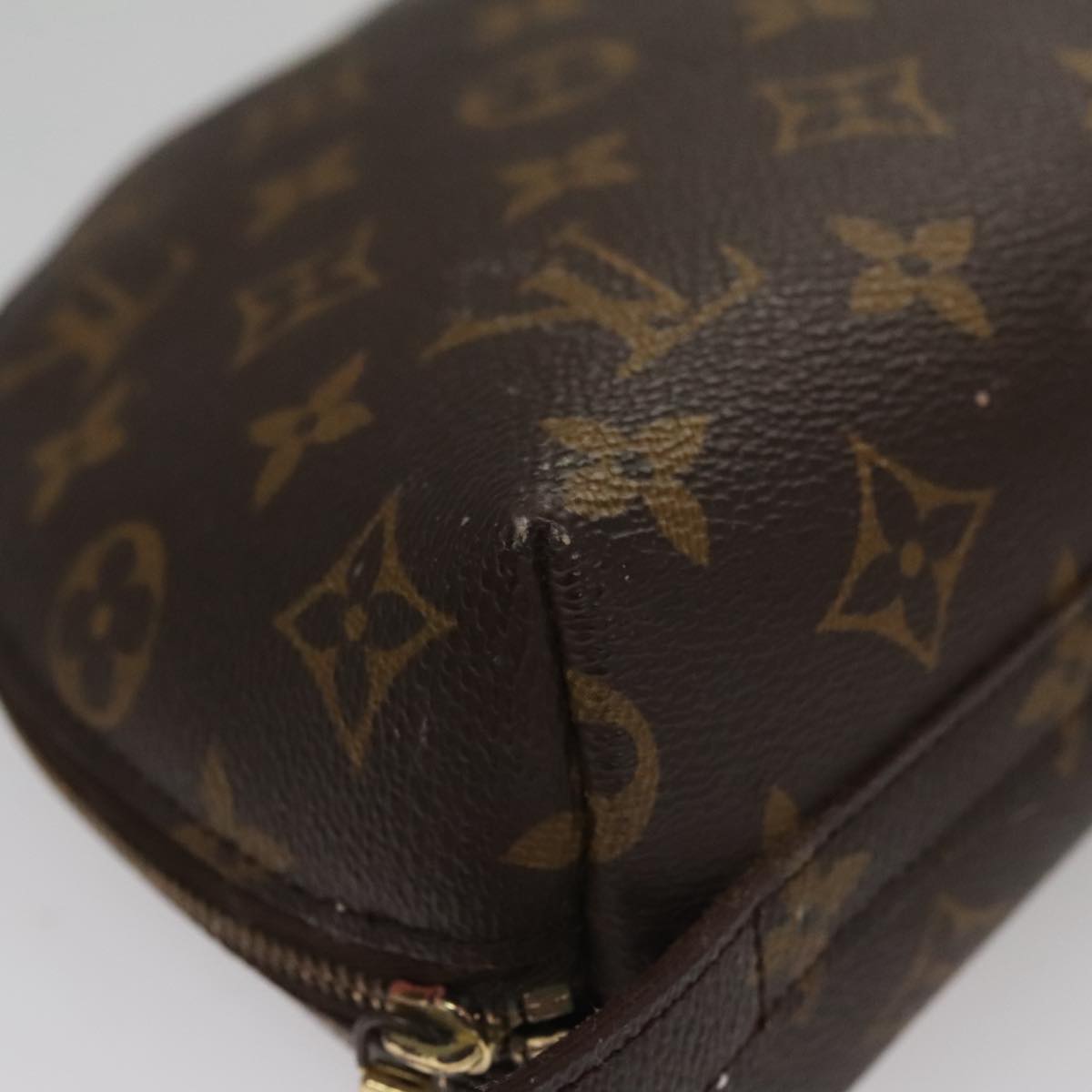 LOUIS VUITTON Monogram Trousse Demi Ronde Cosmetic Pouch M47520 LV 109998