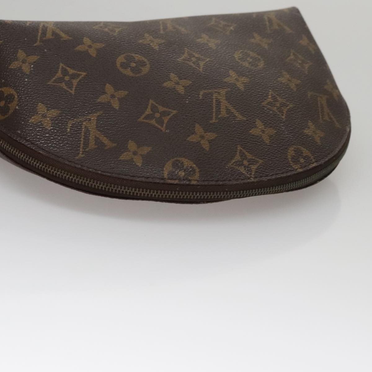 LOUIS VUITTON Monogram Trousse Demi Ronde Cosmetic Pouch M47520 LV 109998