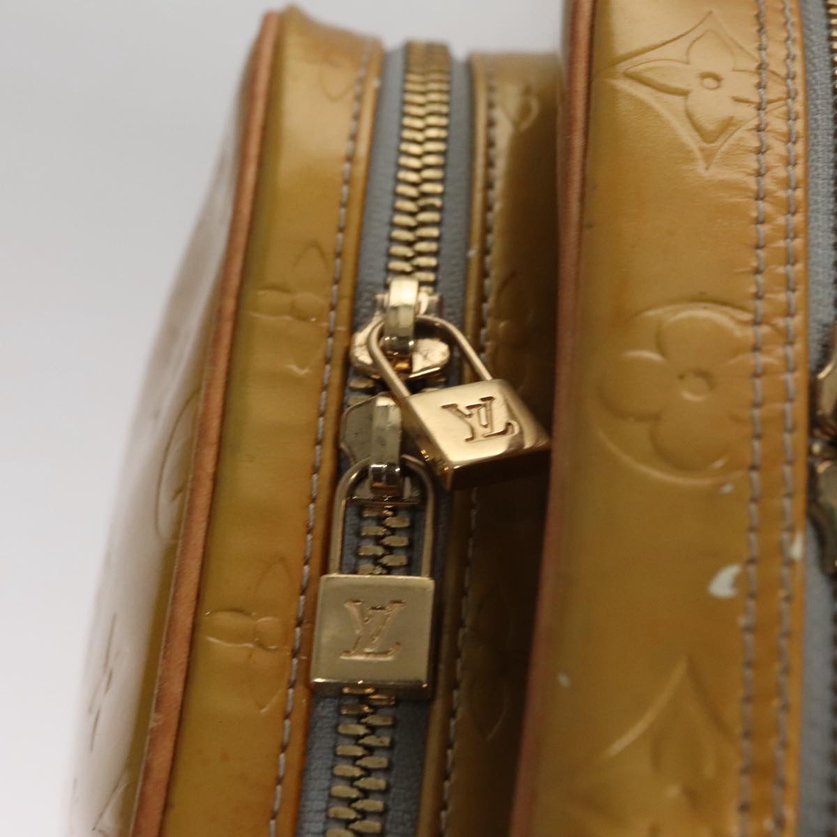 LOUIS VUITTON Monogram Vernis Wooster Shoulder Bag Gris M91036 LV 110001