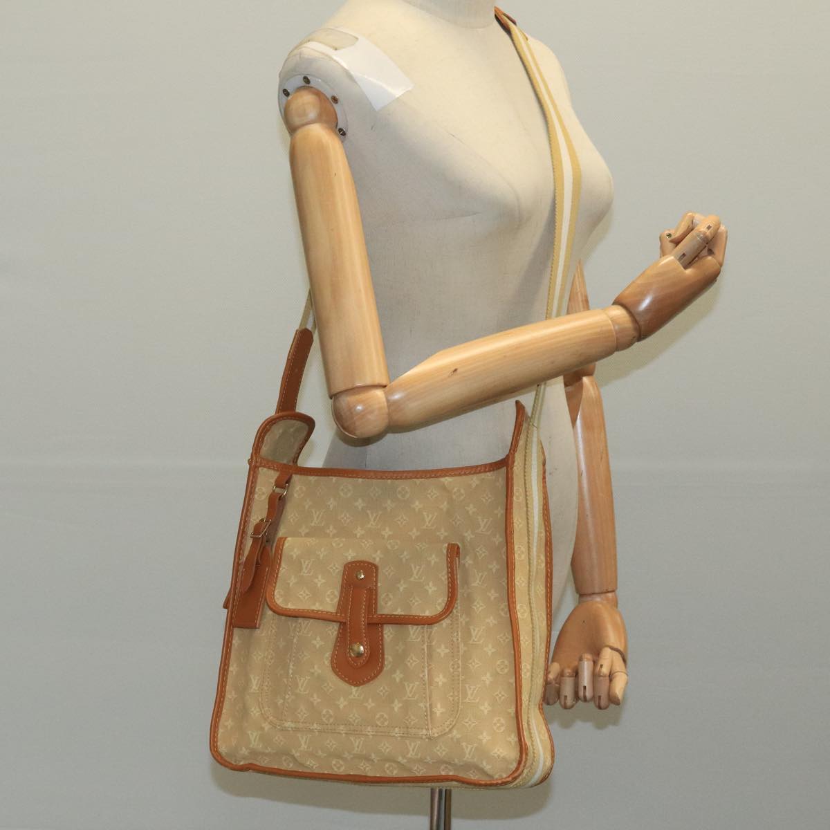LOUIS VUITTON Monogram Mini Buzas Marie Kate Bag Beige M92323 LV 110003