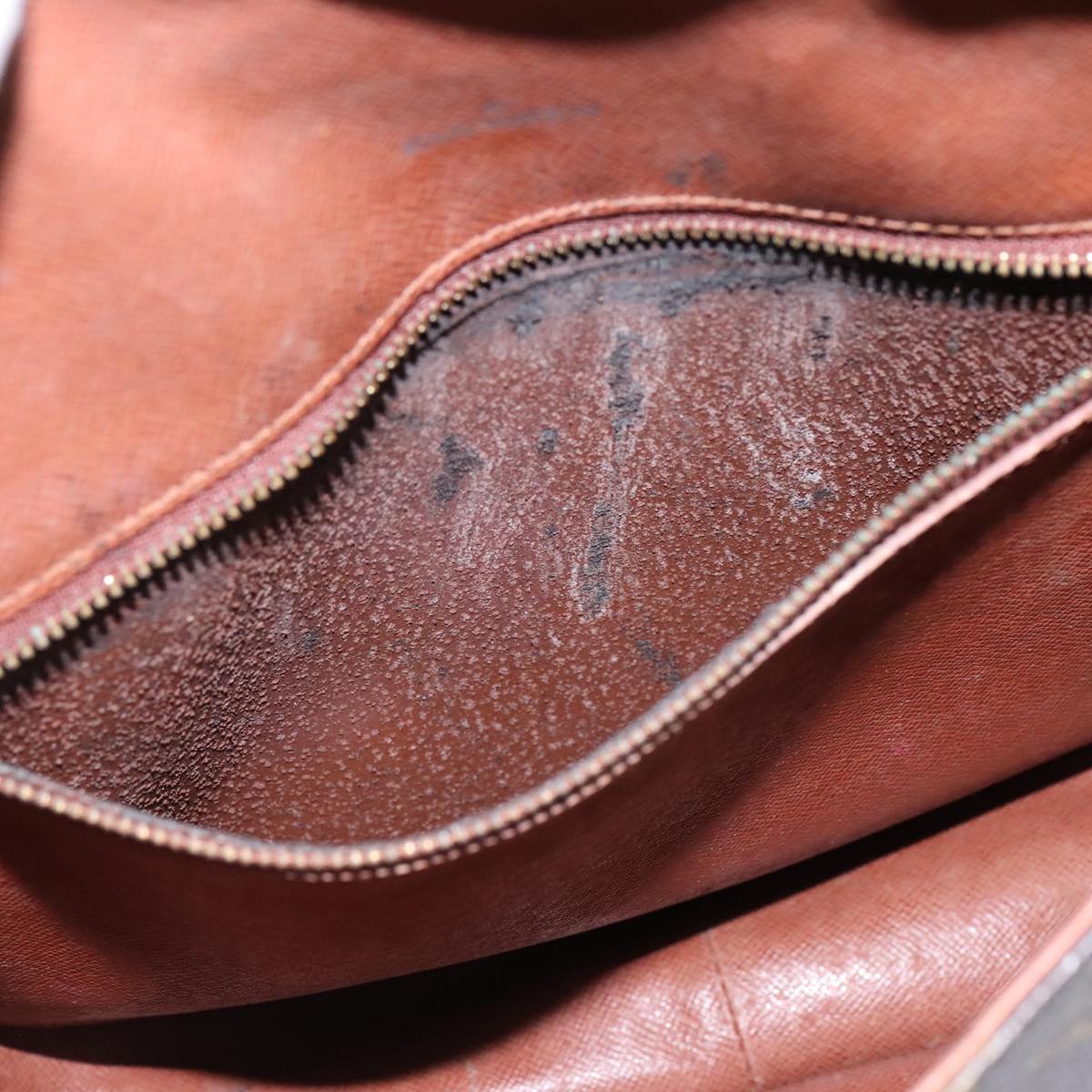 LOUIS VUITTON Monogram Saint Cloud GM Shoulder Bag M51242 LV 110005