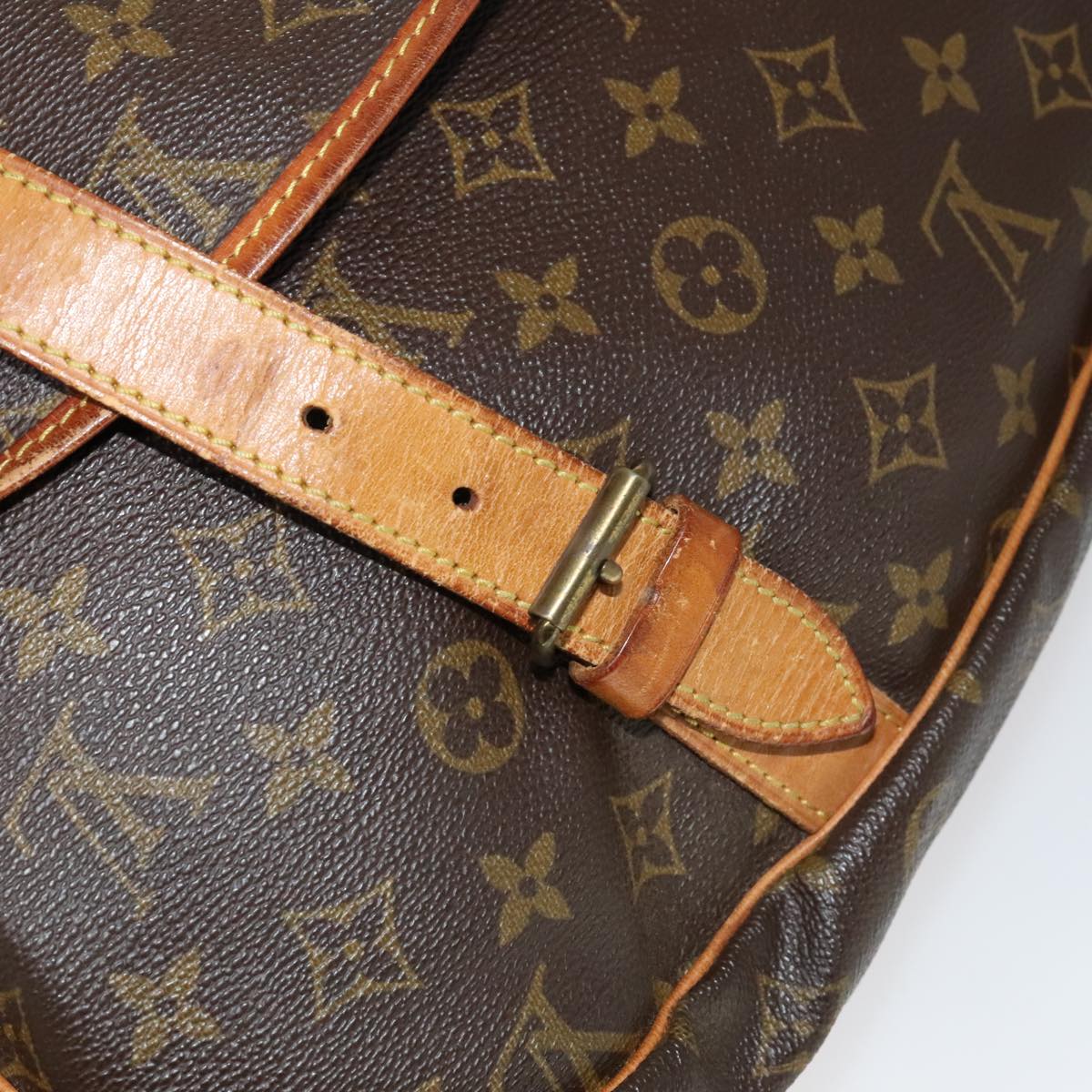 LOUIS VUITTON Monogram Saumur 43 Shoulder Bag M42252 LV 110027