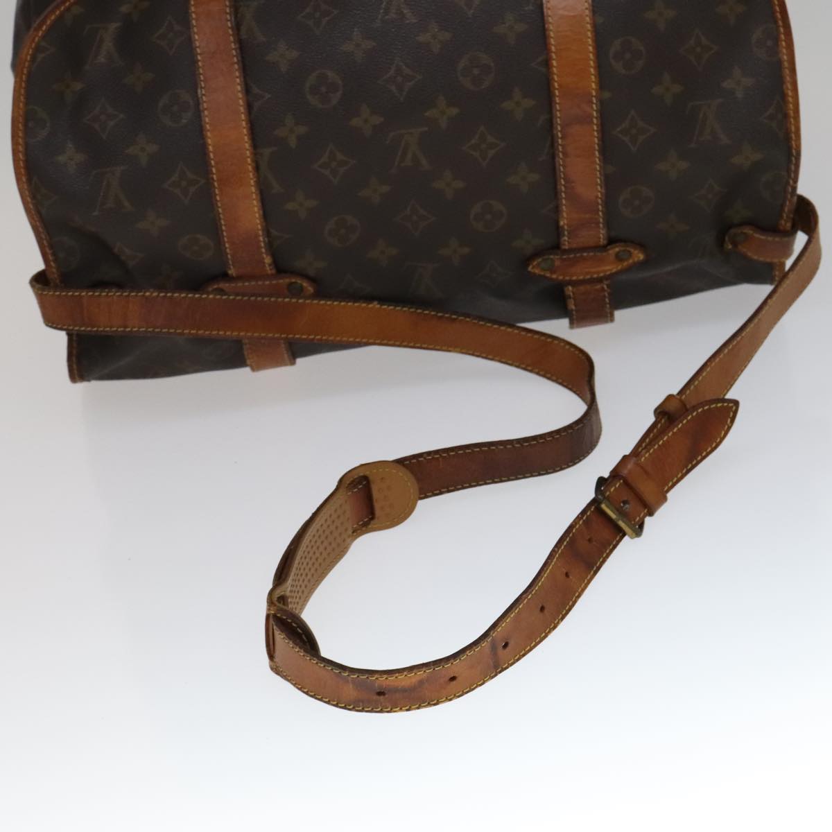 LOUIS VUITTON Monogram Saumur 43 Shoulder Bag M42252 LV 110027