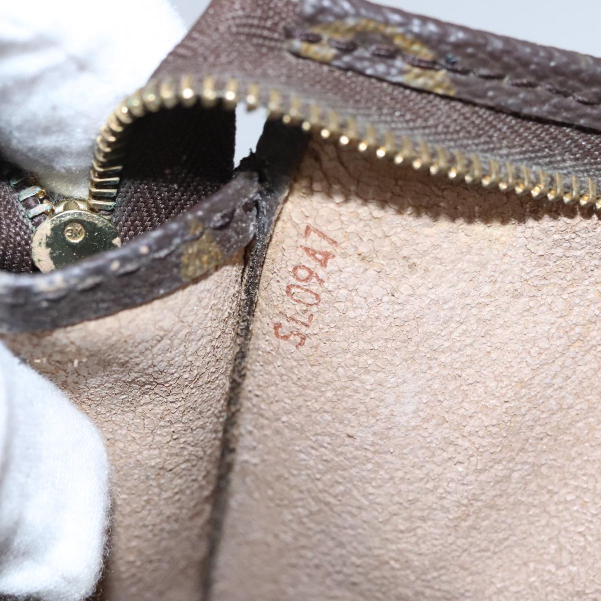 LOUIS VUITTON Monogram Poche Toilette 26 Pouch M47542 LV 110603