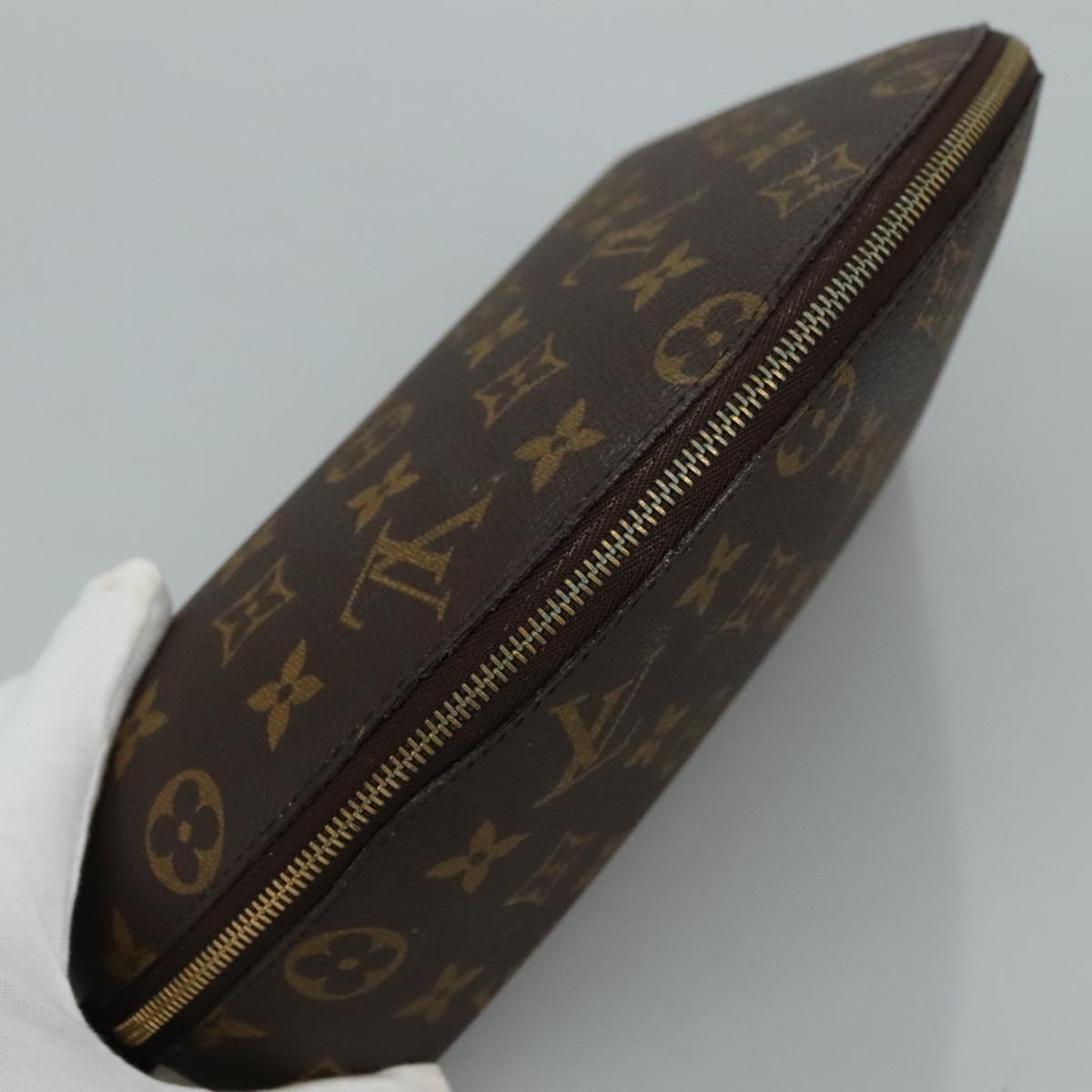 LOUIS VUITTON Monogram Trousse Demi Ronde Cosmetic Pouch M47520 LV 110614