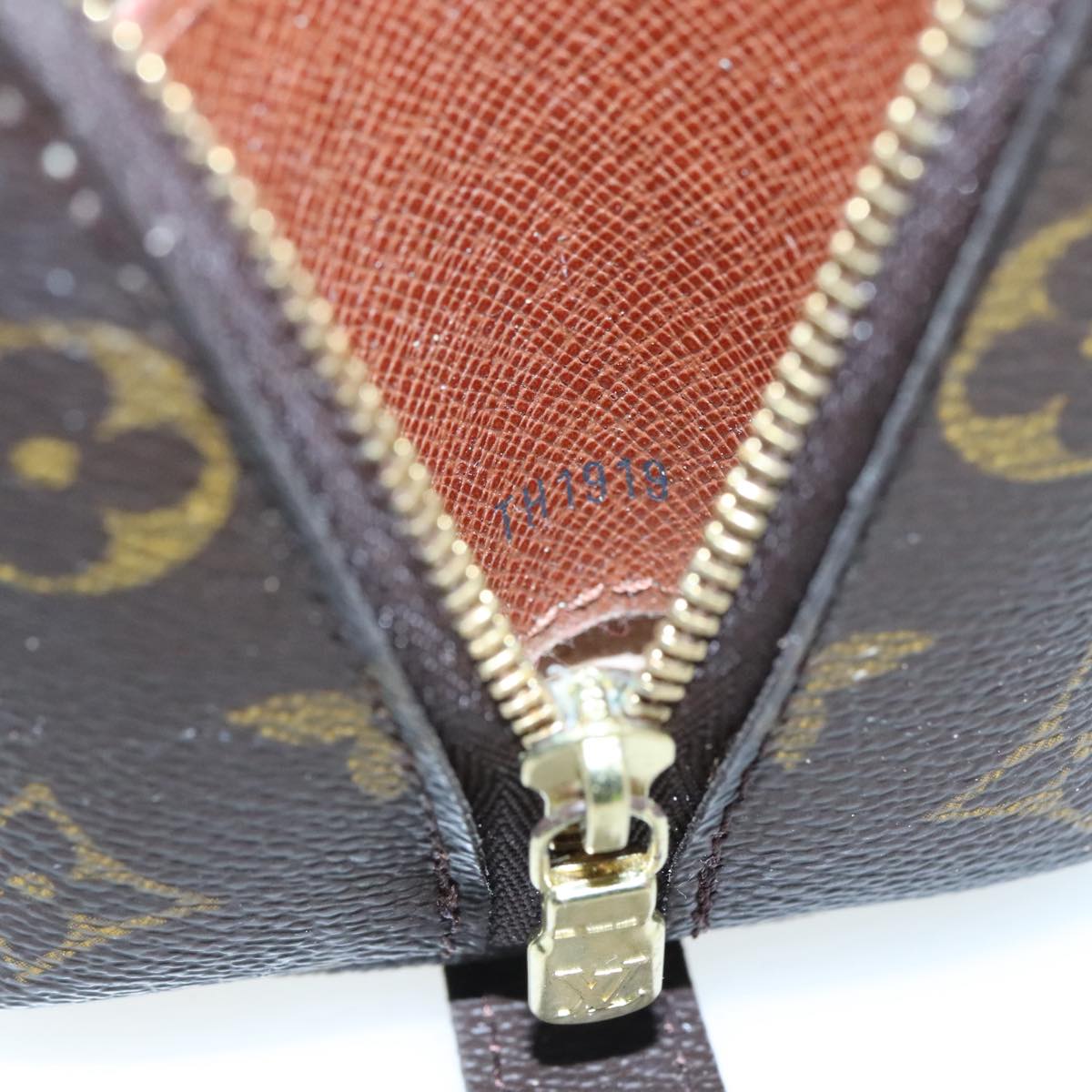 LOUIS VUITTON Monogram Trousse Demi Ronde Cosmetic Pouch M47520 LV 110615