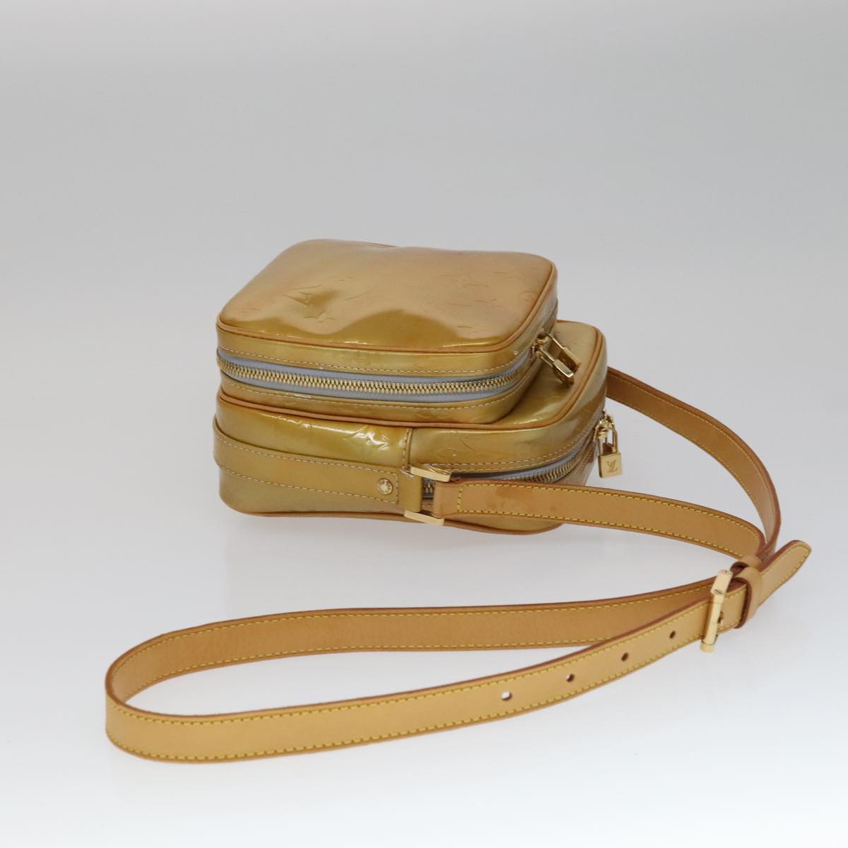 LOUIS VUITTON Monogram Vernis Wooster Shoulder Bag Gris M91036 LV 110625