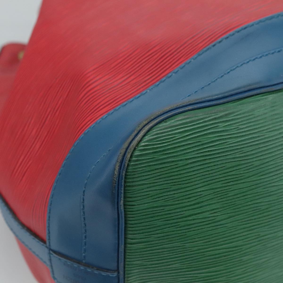 LOUIS VUITTON Epi Noe Shoulder Bag Bicolor Red Blue M44084 LV 110652